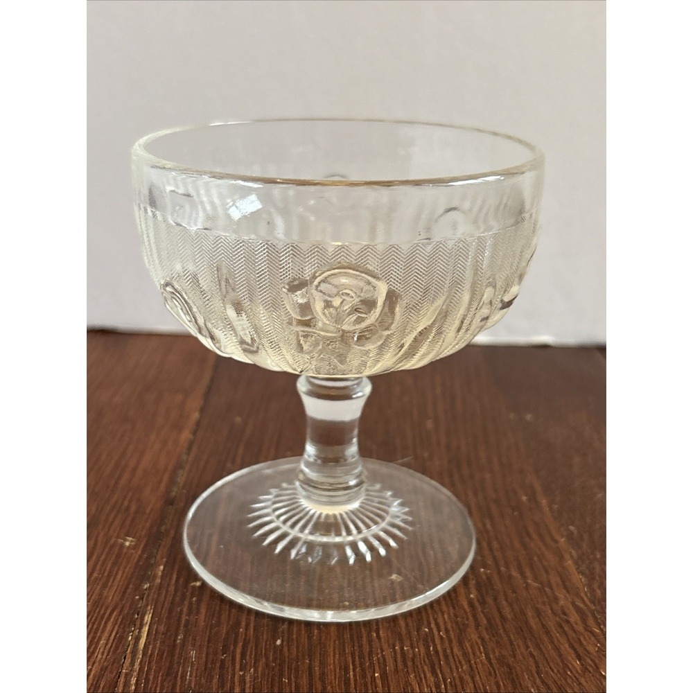 Vintage Jeannette Glass Iris & Herringbone Footed Sherbet Bowl 4"‎